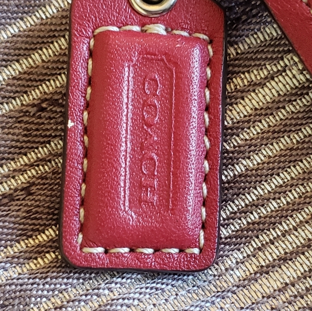 Coach Red Rasberry Wallet Wristlet Clutch 6x4 Zip Pouch Bag Geniue Leather EUC - Picture 2 of 5